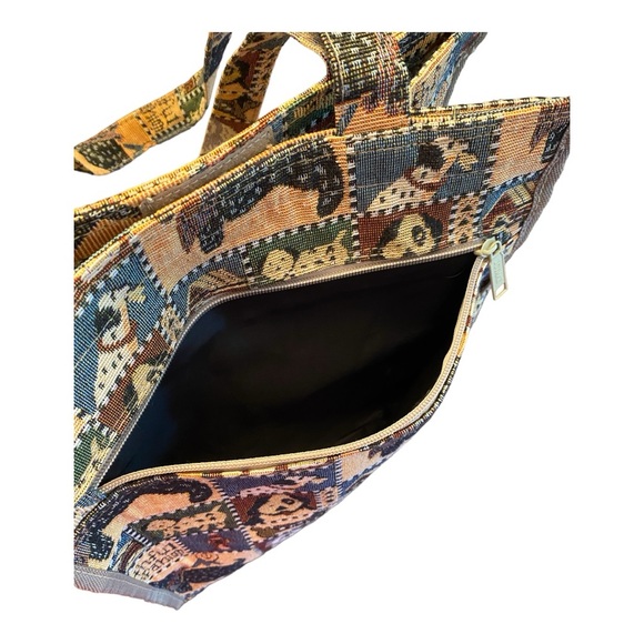 Canvas / Tapestry Tote “Faithful Companion”. Excellent Condition, barely used - Picture 8 of 10